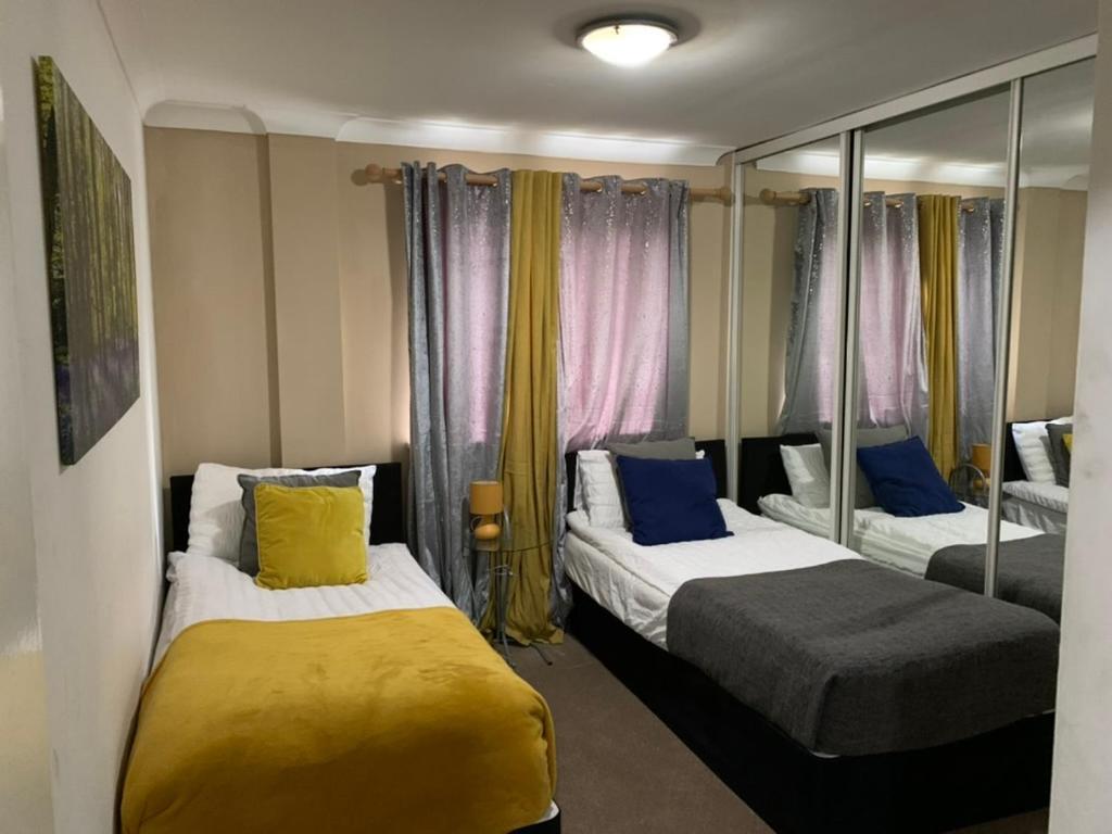2 Bedrooms Modern Central London Apartment, Full Kitchen, 5 minutes Tube Station Exterior foto
