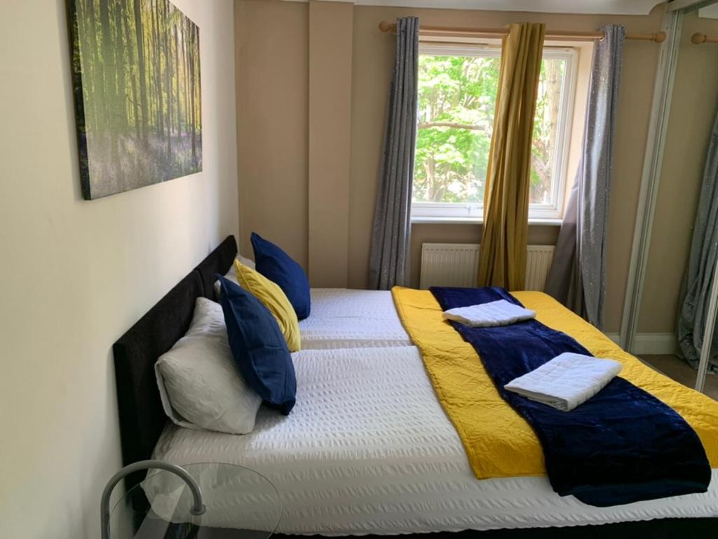 2 Bedrooms Modern Central London Apartment, Full Kitchen, 5 minutes Tube Station Exterior foto