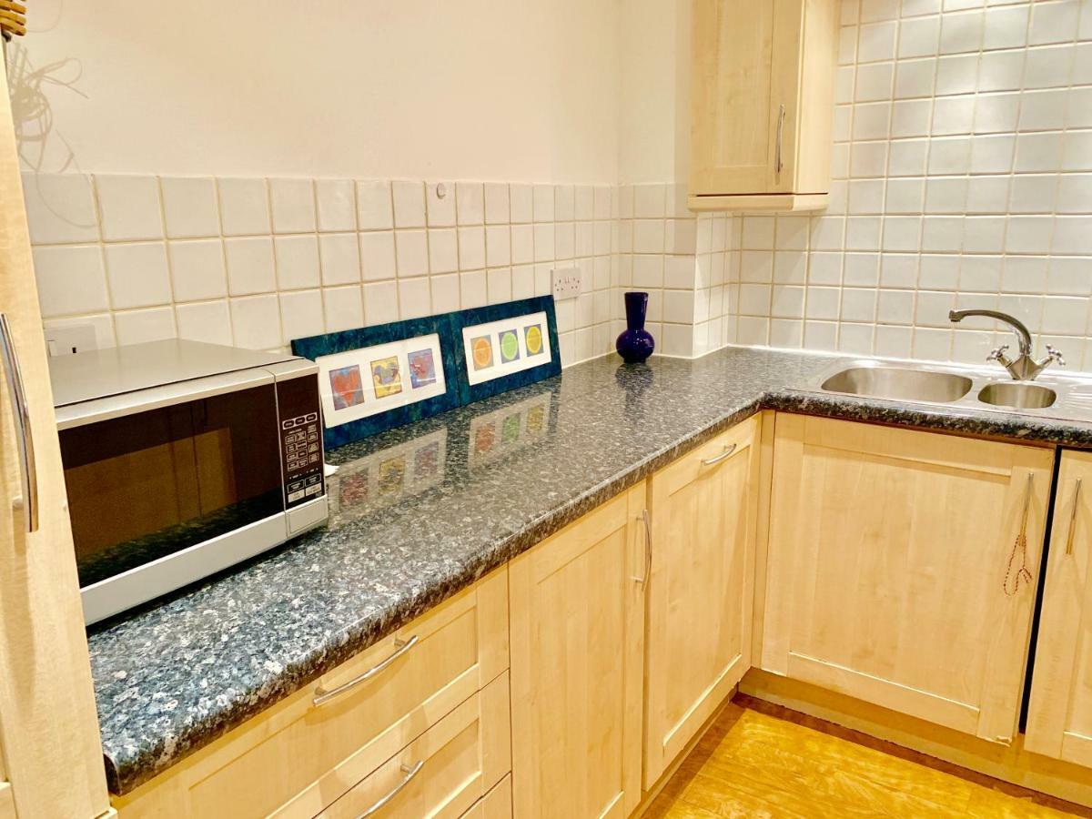 2 Bedrooms Modern Central London Apartment, Full Kitchen, 5 minutes Tube Station Exterior foto