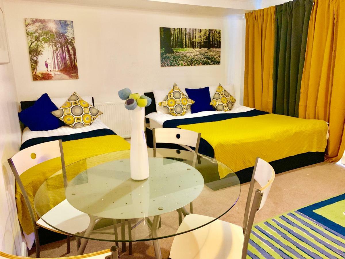 2 Bedrooms Modern Central London Apartment, Full Kitchen, 5 minutes Tube Station Exterior foto